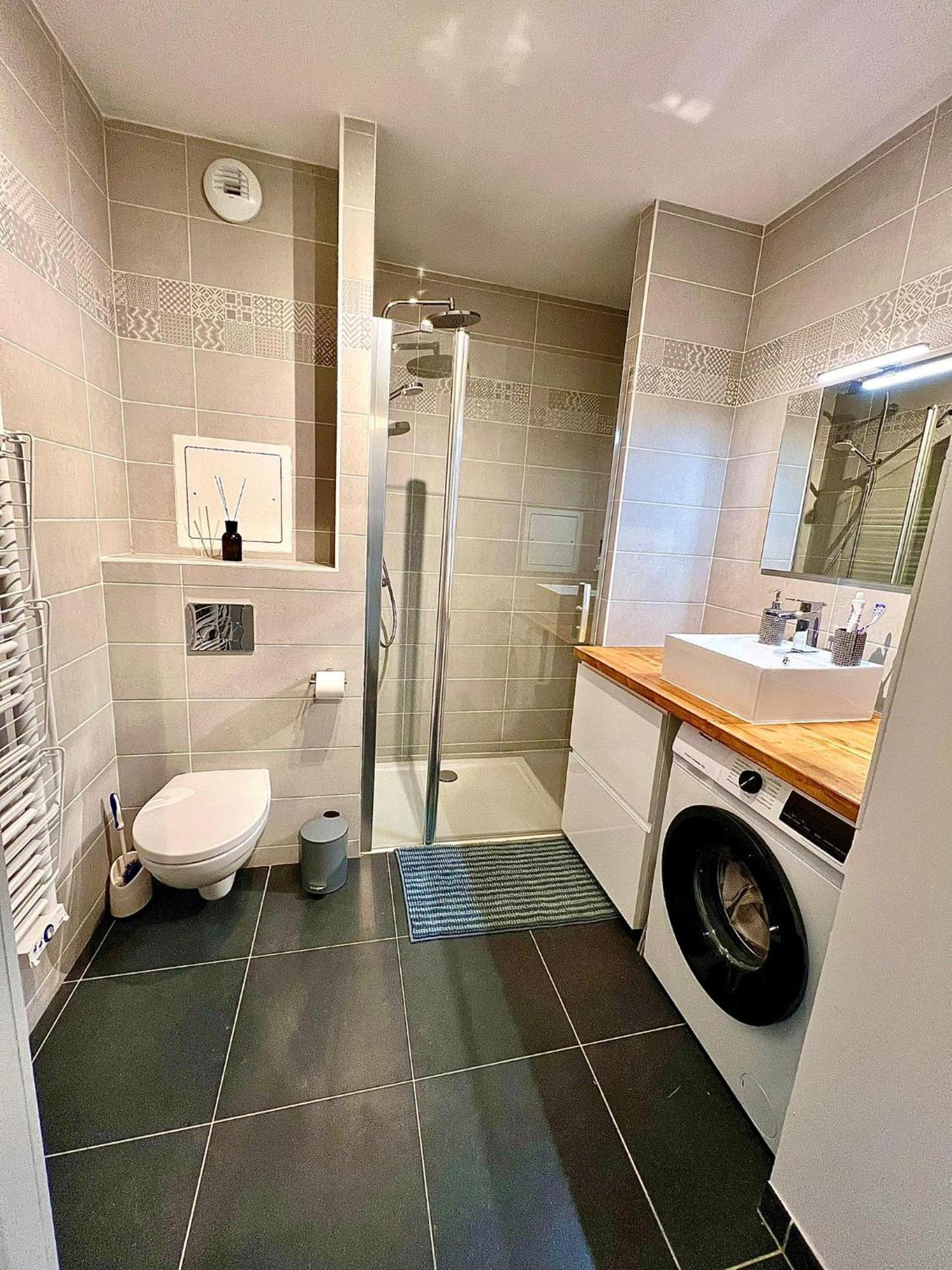New & Serene 1-Bedroom Apart Near #Ladefenseparis #Parking&Fibre Suresnes Ngoại thất bức ảnh